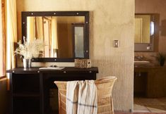 Bedroom 4 Solitaire Guest Farm