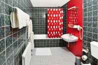 In-room Bathroom Maritim Grafschaft Schmallenberg
