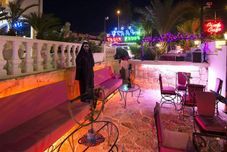 바, 카페, 라운지 Sinatra Hotel