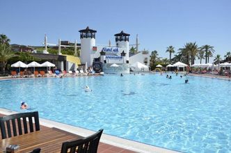 泳池 4 Simena Sun Club