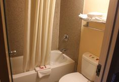 Others 5 Super 8 by Wyndham Laurel