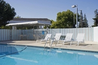 Swimming Pool Americas Best Value Inn Livermore