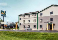 Bedroom 2 Motel 6 Lancaster, PA