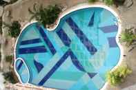 Swimming Pool Holiday Apartment at Kondo Istana