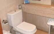 In-room Bathroom 2 Residencial Flor da Baixa