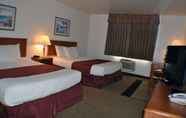 Bedroom 2 Americas Best Inns & Suites-Lincoln City