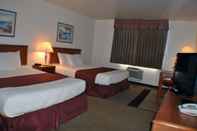 Bedroom Americas Best Inns & Suites-Lincoln City