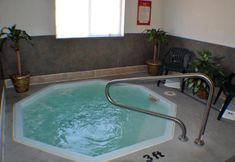 游泳池 6 Americas Best Inns & Suites-Lincoln City