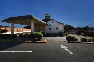 外部的 4 Americas Best Inns & Suites-Lincoln City