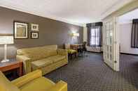 Common Space La Quinta Inn & Suites Macon