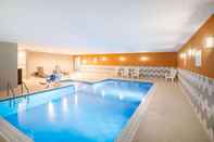 Swimming Pool La Quinta Inn & Suites by Wyndham Montgomery