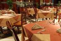 Restaurant Ramada by Wyndham Madinah Al Hamra