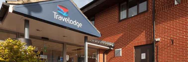 Exterior Travelodge Newbury Tot Hill