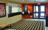 Lobby 6 Extended Stay America - Elizabeth - Newark Airport