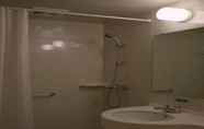 In-room Bathroom 6 Jinjiang Inn Nanjing Coach Station (E)