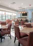 RESTAURANT Holiday Inn Express & Suites Nashville I-40 & I- 2