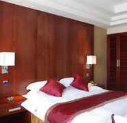 Bedroom 4 Harbour Oriental Hotel