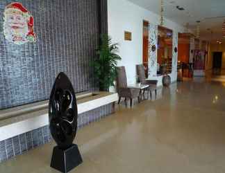 Lobi 2 Clarion Hotel Tirupur