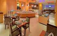 Restoran 3 Clarion Hotel Tirupur