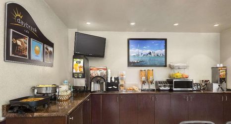 其他 2 Days Inn by Wyndham Toronto East Lakeview