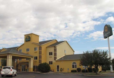 Exterior La Quinta Inn Peru Starved Rock State Park