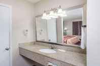 In-room Bathroom Super 8 by Wyndham Paducah KY