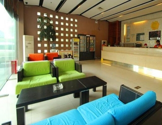 Lobby 2 7 Days Inn Guangda