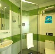 Toilet Kamar 3 7 Days Inn Guangda