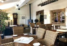 Restaurant 5 The Priory Inn