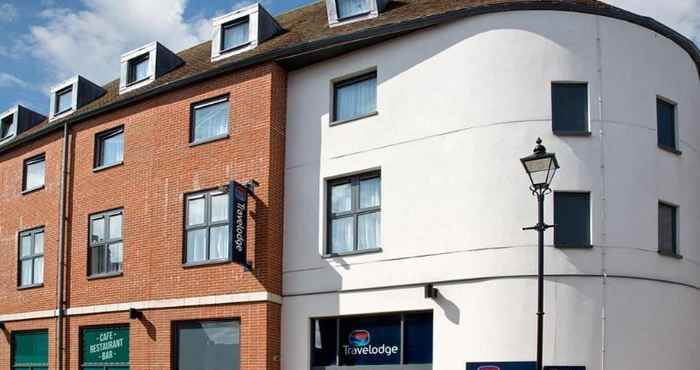 Exterior Travelodge Chichester Central