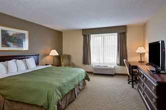 ห้องนอน 4 Country Inn & Suites Newport News South