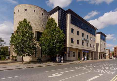 Bangunan Travelodge York Central