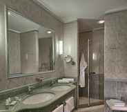 In-room Bathroom 4 Terme Sollievo