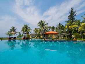 Swimming Pool 4 Bay of Bengal Resort