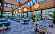 Restoran 3 Hotel Indigo Rochester – Mayo Clinic Area