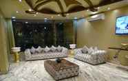 Lobby 7 Comfort Inn Suites Riyadh