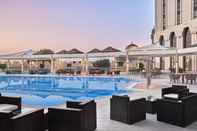 Swimming Pool Riyadh Airport Marriott Hotel