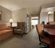 Common Space 4 Country Inn & Suites By Radisson St. Cloud East