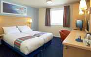 Bedroom 2 Travelodge Reading M4 Eastbound