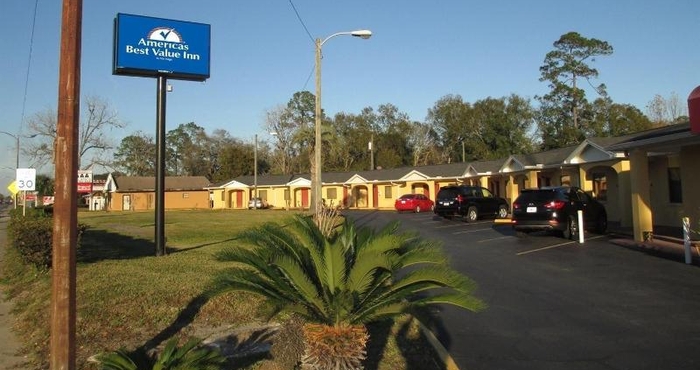 Exterior Americas Best Value Inn Starke