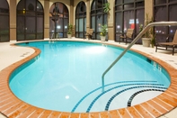 Swimming Pool Best Western Plus Harrisonburg