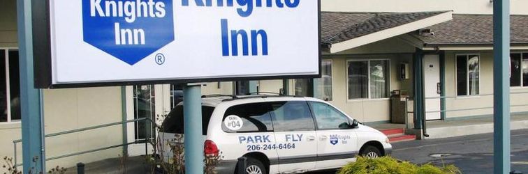 外観 Knights Inn SeaTac Airport