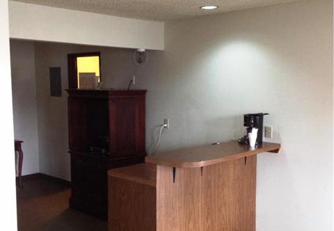 寝室 Knights Inn SeaTac Airport