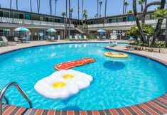 游泳池 4 Kings Inn - San Diego