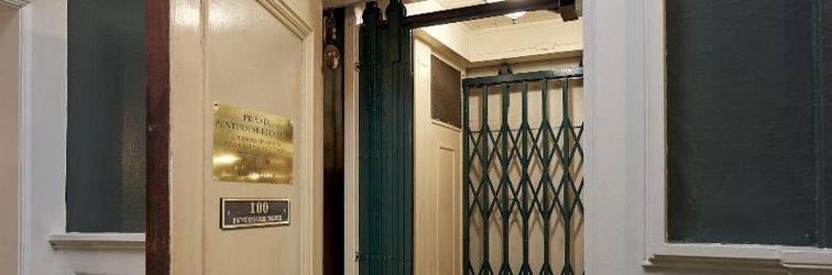 Lobby Glorietta Bay Inn