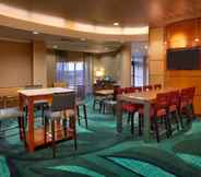 Restoran 4 SpringHill Suites Cedar City