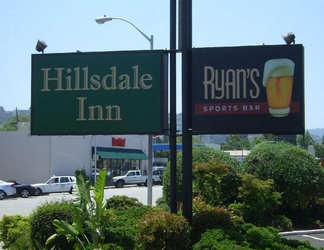 ภายนอกอาคาร 2 Hillsdale Inn