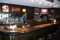 Quầy bar, cafe và phòng lounge Hillsdale Inn