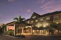 Functional Hall Country Inn & Suites by Radisson, Bradenton at I-7