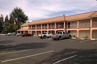 Common Space Econo Lodge Gilroy